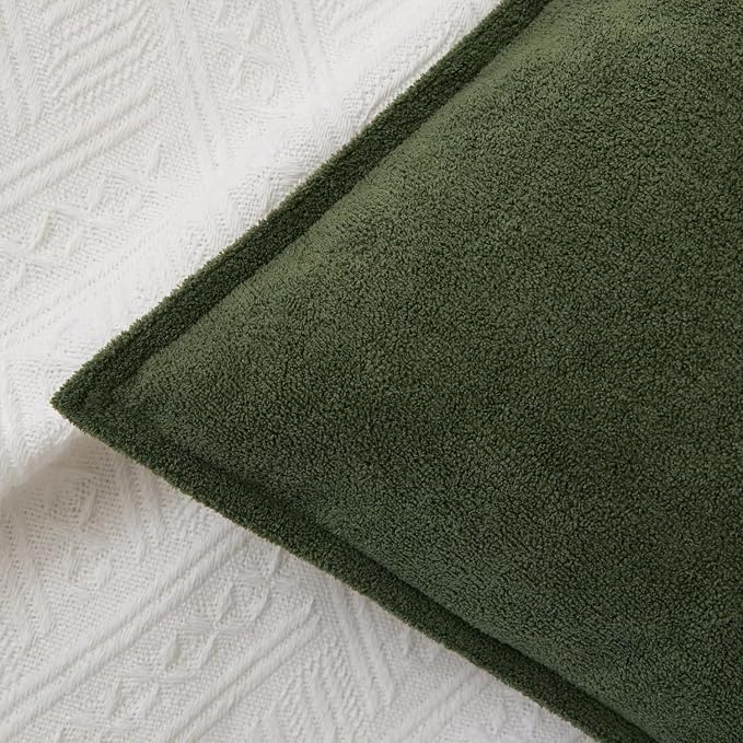 Fundas de Almohada Decorativas Impermeables Kevin Textile Spring | Verde Musgo | 40x40 pulgadas | 2 Unidades