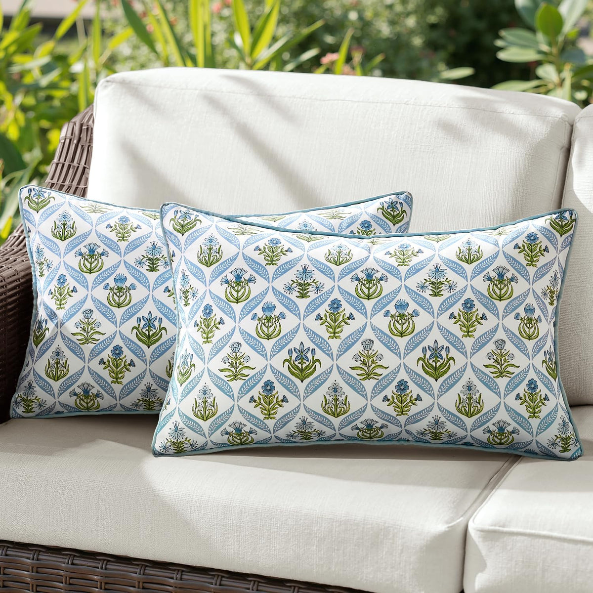 Fundas de cojín decorativas para exteriores ANRODUO con estampado floral, 30 x 50 cm, impermeables, juego de 2, con estampado de bloques y ribete fino para patio, porche, jardín, sofá, banco, decoración de verano, color verde.