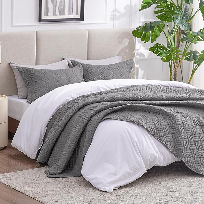 Love's cabin - Juego de ropa de cama de tamaño King, color gris, colcha de verano de microfibra ligera, patrón de ondas, para todas las estaciones, 3 piezas (1 edredón, 2 fundas de almohada)