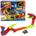 Set de juego de Hot Wheels Monster Trucks, pista Snake Slam Takedown con vehículo de juguete Bone Shaker exclusivo a escala 1:64, incluye pista.