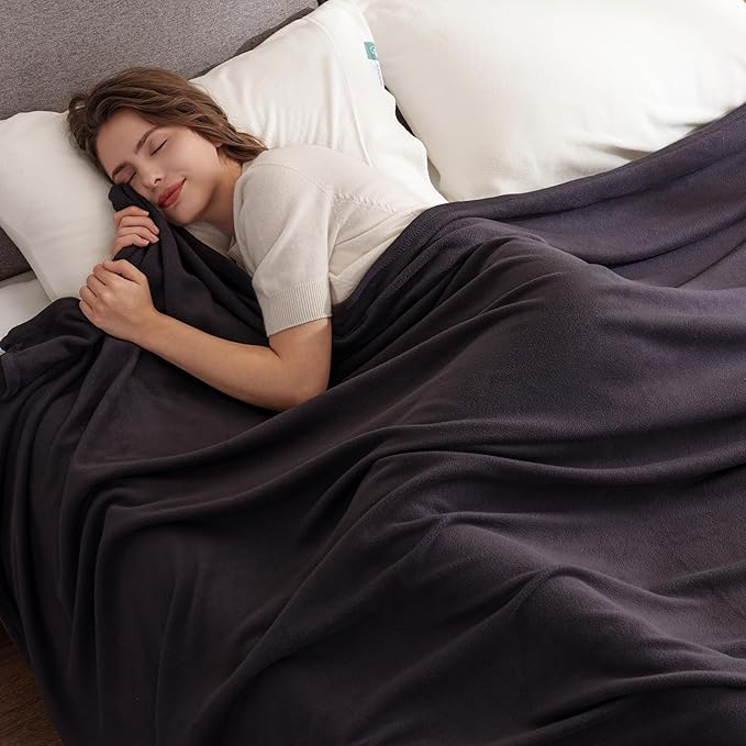 Berkshire Blanket Manta de microforro polar tamaño Queen color negro, ligera, suave y transpirable, manta de microforro polar de felpa para cama, sofá, sillón, 60x90 pulgadas