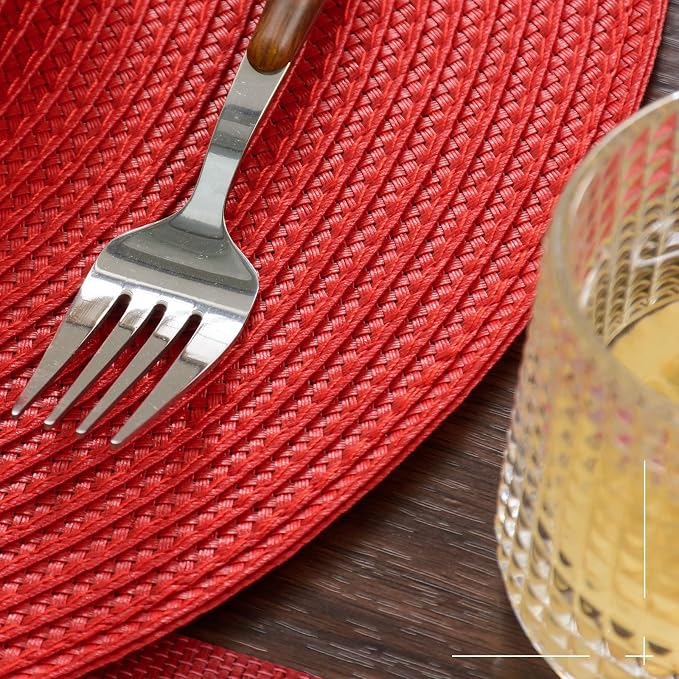 manteles individuales redondos trenzados FunWheat para mesas de comedor, tejidos, lavables y antideslizantes, de 38 cm (15 pulgadas), ideales para el Día de San Valentín (