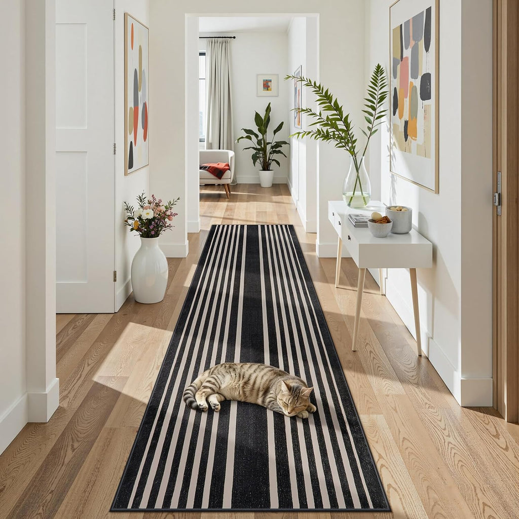 Alfombra de pasillo Beeiva con rayas blancas y negras, lavable, geométrica, de 6,35 x 20,32 cm, para pasillo, con base de goma antideslizante, moderna, para dormitorio, baño, porche y entrada. 