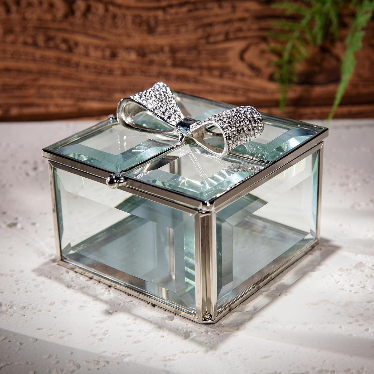 Caja de Joyería Vintage DHCGPP – Cristal Transparente Biselado 3.9x4.2x3.2", para Anillos, Recuerdos y Decoración del Hogar