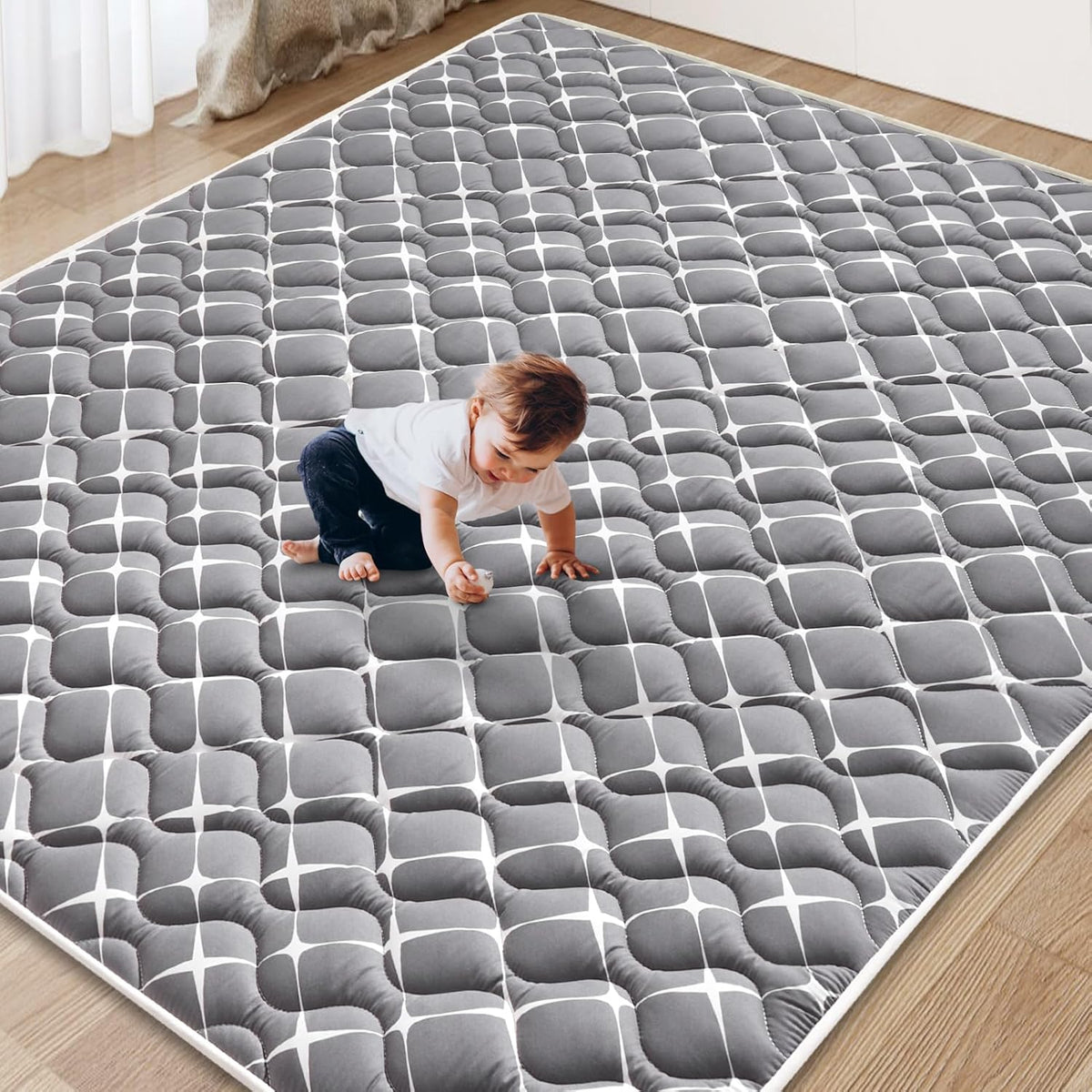 Alfombra de juegos para bebés - 79" x 71", espuma gruesa de primera calidad, lavable a máquina, alfombra de juegos extragrande antideslizante de espuma suave y acolchada para bebés y niños pequeños, alfombra plegable para gatear para bebés en el corralito