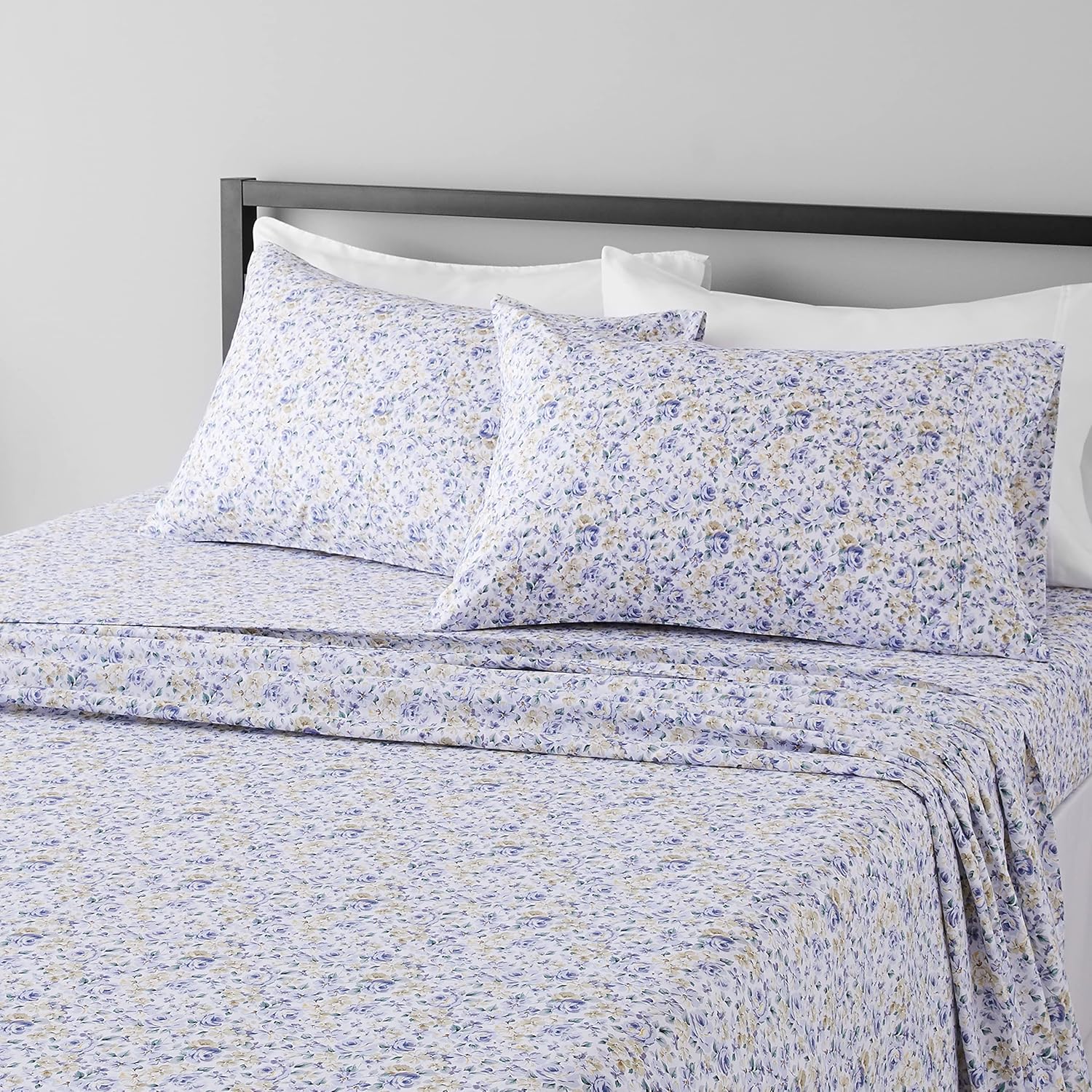 Basics Lightweight Super Soft, Breathable Easy Care Microfiber 4 Piece Bed Sheet Set with 14-Inch Deep Pockets - King, Blue Floral