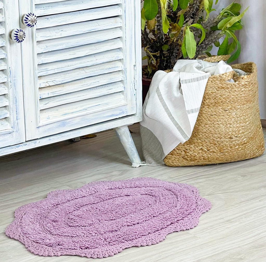 Alfombra de Bano Ovalada Chardin Home — 100% Algodon con Borde Crochet Artesanal, Color Lavanda