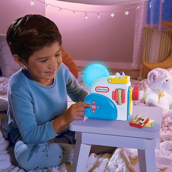 Little Tikes Set Inicial de Máquina de Historias, Tiempo de Cuento, Libros, Pequeño Libro Dorado, Reproducción de Audio, Personaje de El Perro Pequeño y Gordito, Luz Nocturna