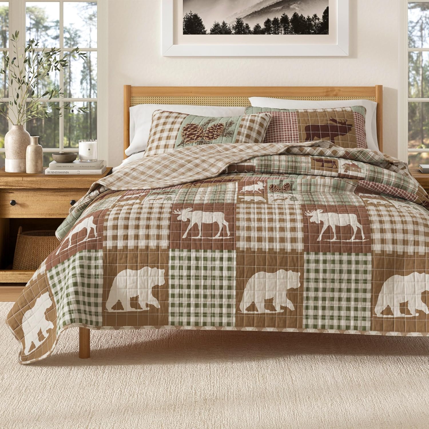 Great Bay Home Rustic Cabin King Size Quilt Set with Shams - All-Season, Lightweight, Reversible Bedspread - Lodge-Themed Summer Bedding Sets (King/California King, Hemlock Green/Brown)