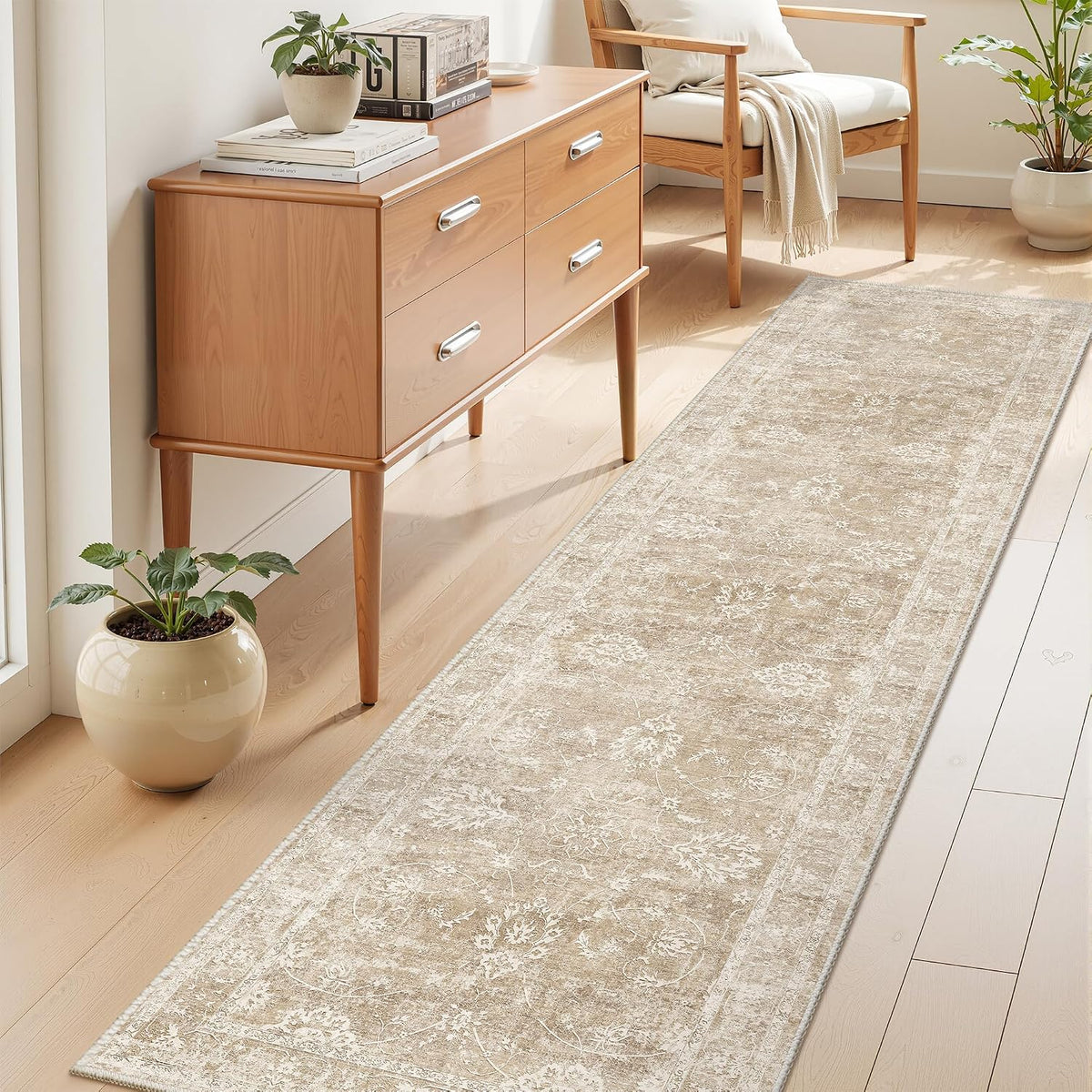 Alfombra Madane Runner de 2x8 para pasillo, alfombra antideslizante para cocina con respaldo de goma, alfombra de pelo corto suave de estilo vintage, alfombra neutra para lavadero, entrada, baño y dormitorio (2 x 8, beige/marrón)