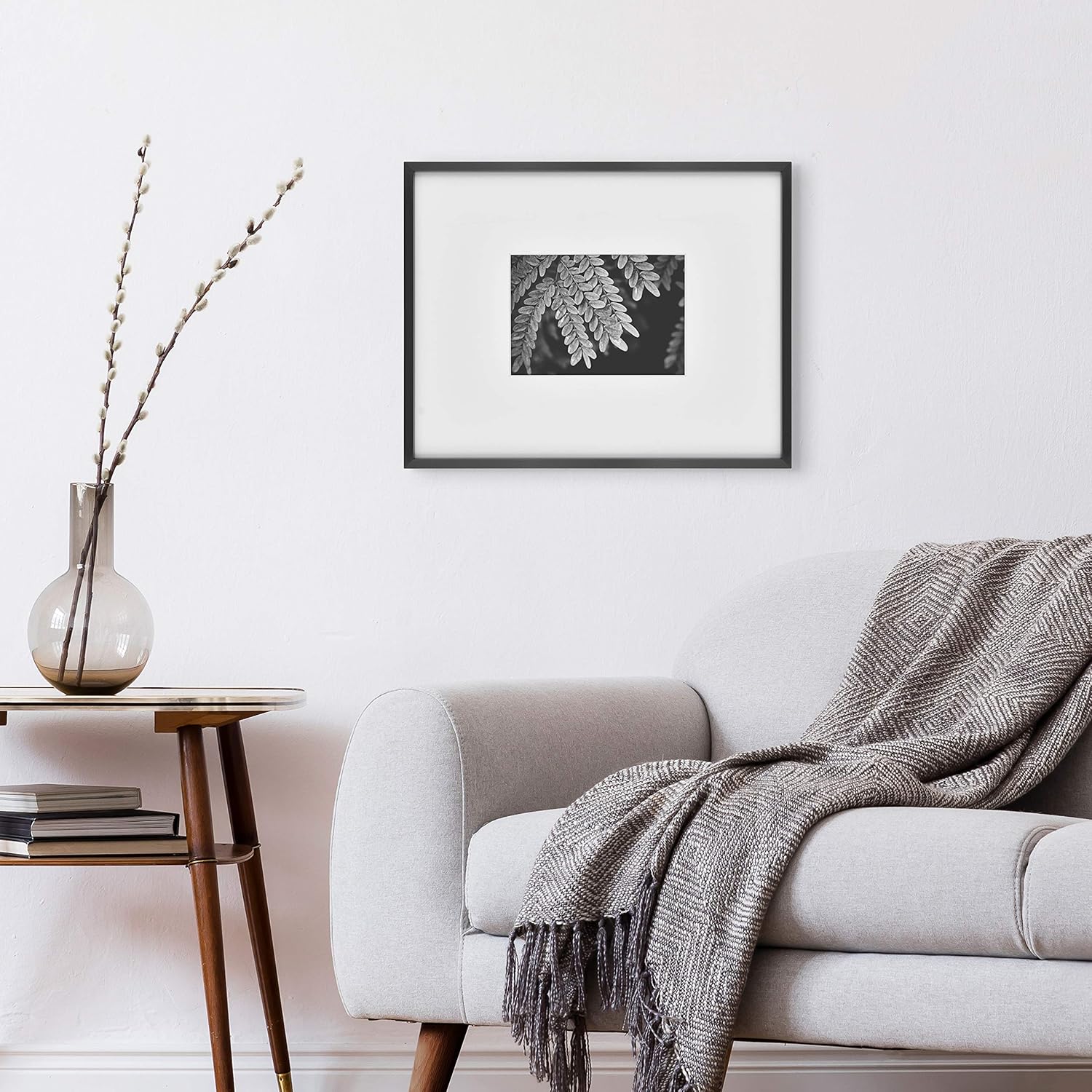 Marco de Pared Metálico MCS Foundry 11x14 – Elegante y Moderno para Galería