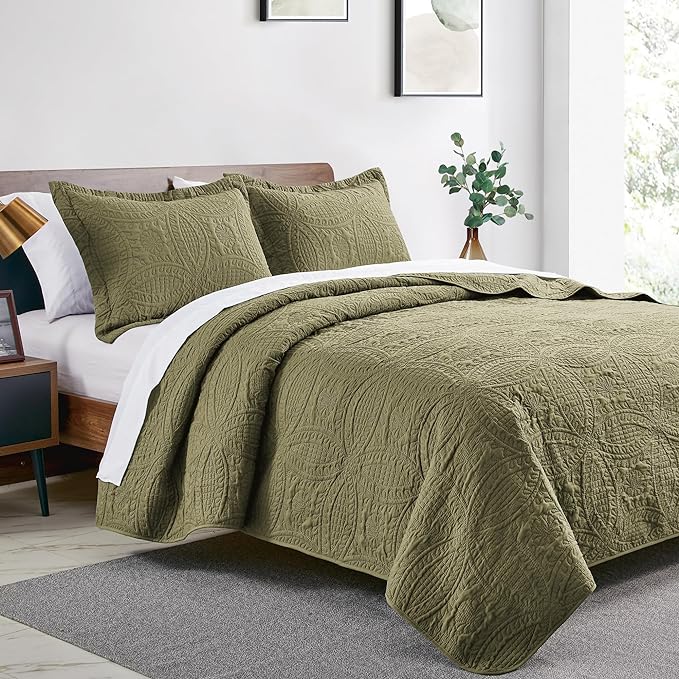 Love's cabin - Juego de ropa de cama de tamaño California King, color verde, colcha ligera de verano con patrón de moneda, para todas las estaciones, 3 piezas (1 edredón, 2 fundas de almohada)