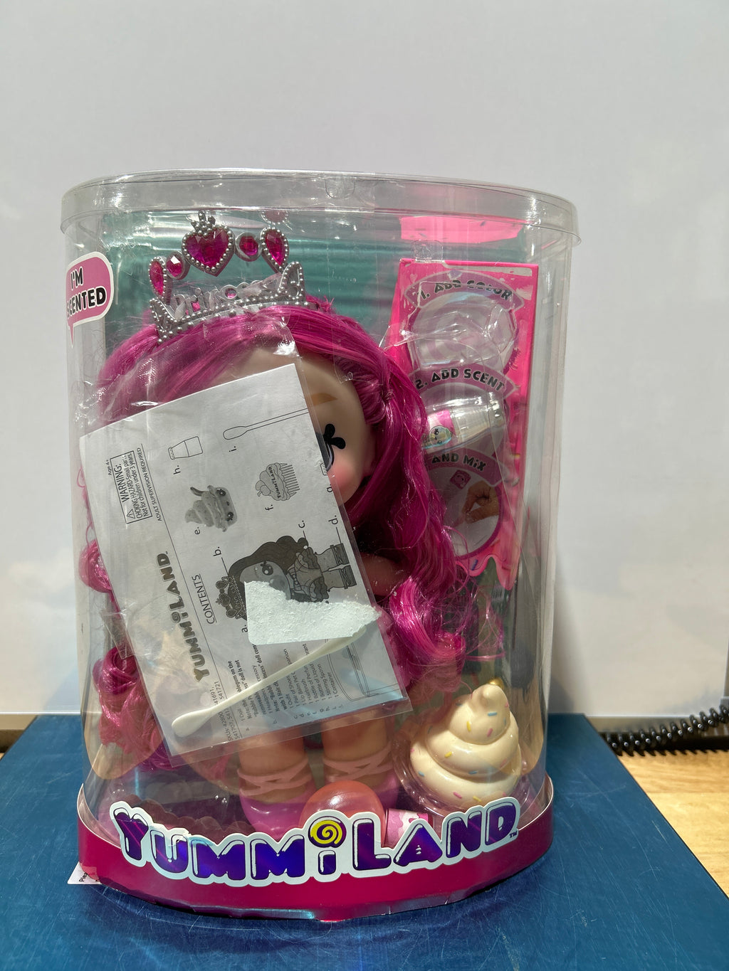 Muñeca grande Yummiland + Mascota con brillo de labios - Bianca Bubblegum, a partir de 4 años 