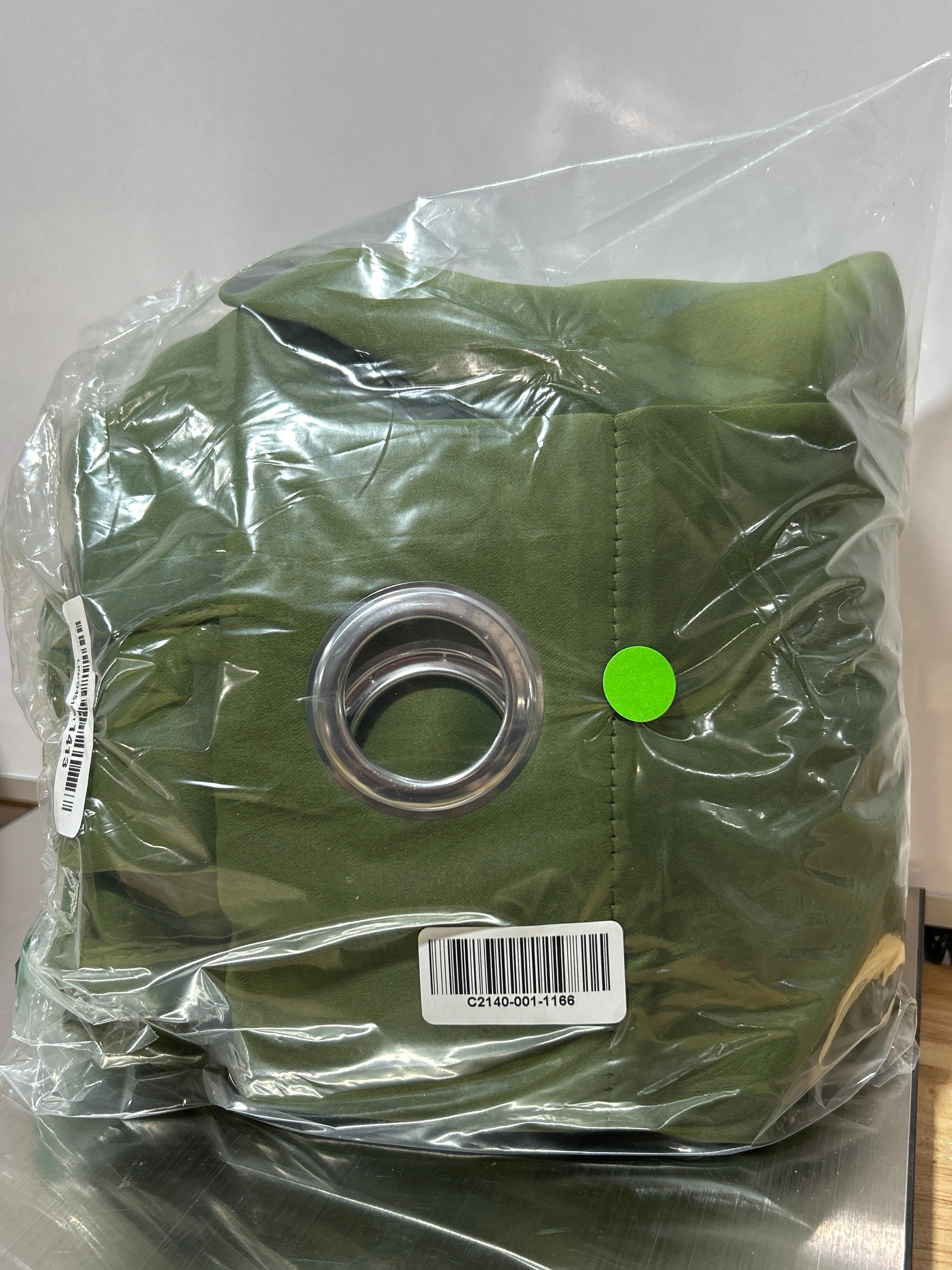 Cortinas Blackout Hiasan con Alzapaños – Verde Oliva, 38 x 72 pulgadas, Set de 2