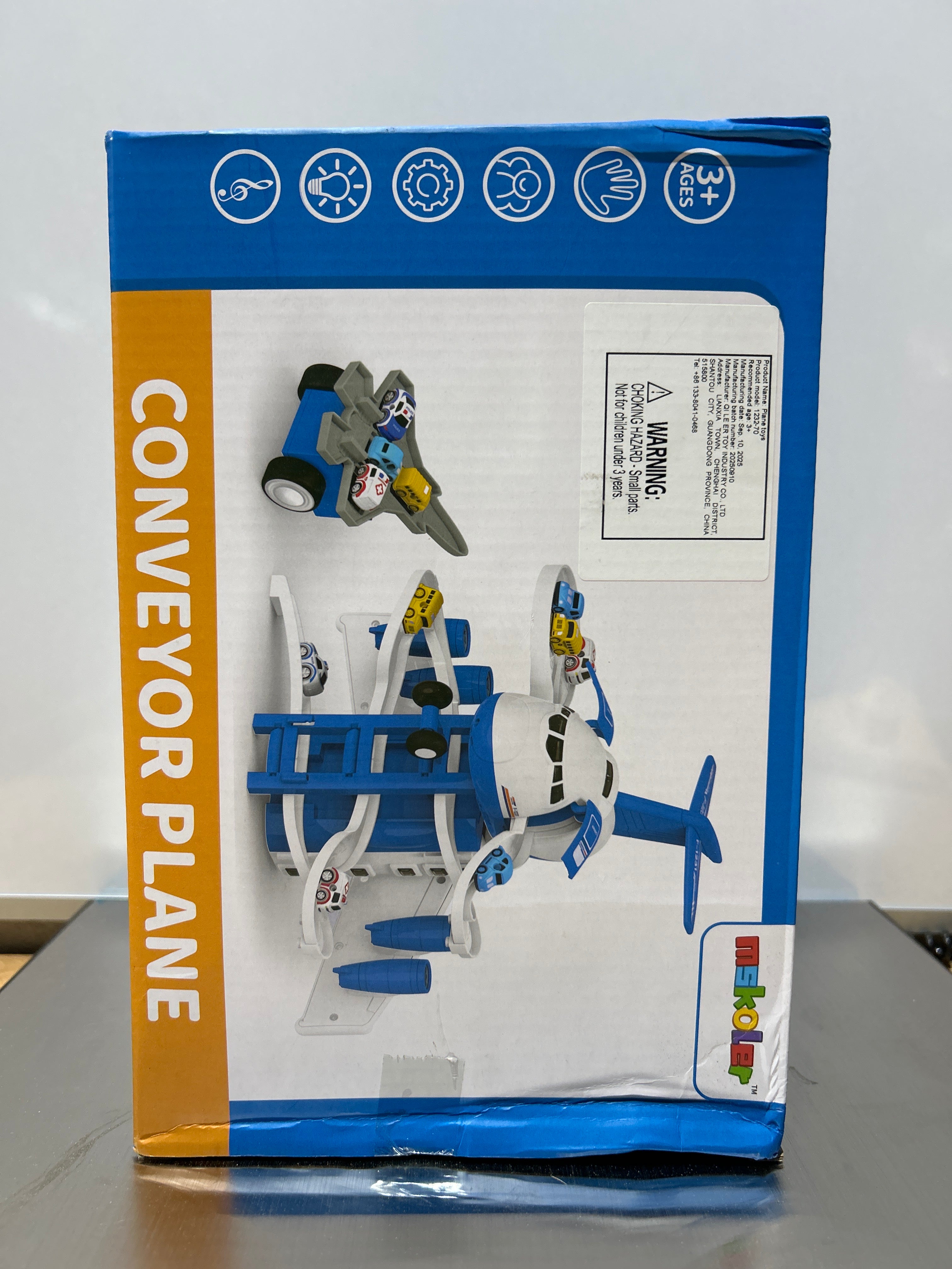 Avión de Juguete 2 en 1 con Pista de Carreras y 8 Carros – Luces y Sonidos, Tapete Ciudad, Para Niños 2-8 Años