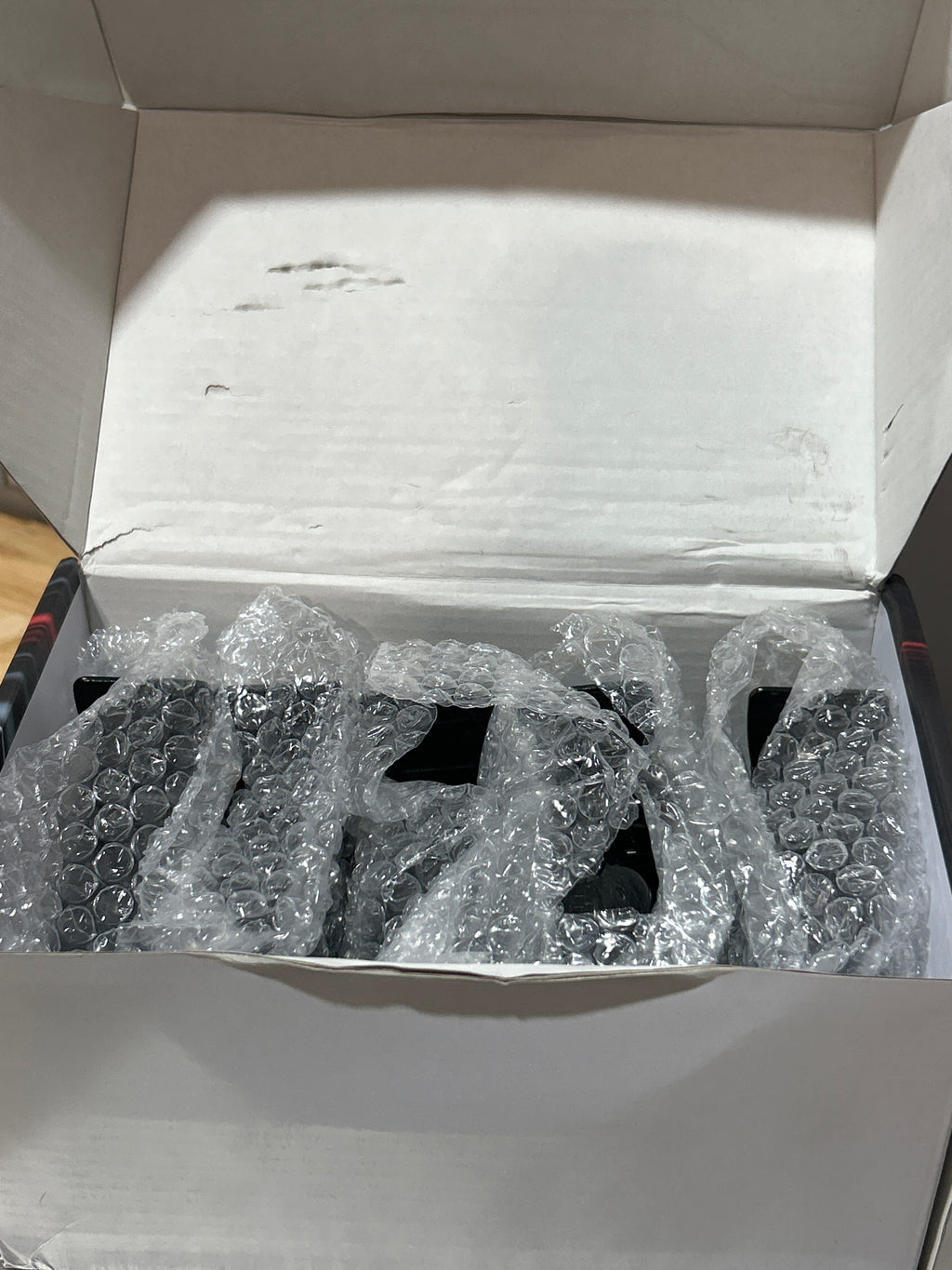 Paquete de 5 ruedas giratorias de 3" con doble bloqueo de seguridad, pernos de alta resistencia de 3/8"-16 UNC, ruedas de goma con freno, vástago roscado, giro de 360 ​​grados, protegen pisos de madera, alfombras y baldosas. 