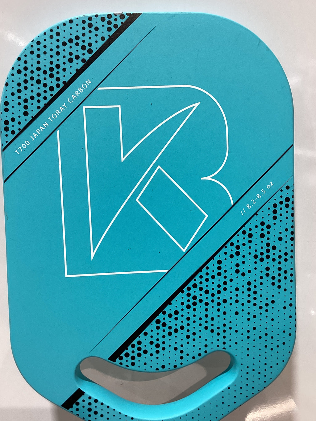 Pala de Pickleball de fibra de carbono USAPA | Superficie de fricción de carbono T700 | Núcleo de panal de 20 mm | La pala de Pickleball está diseñada para un control inigualable y mayor potencia. 