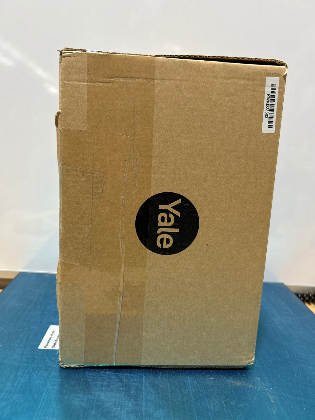 Teclado de palanca Yale Assure con Z-Wave en gamuza negra 