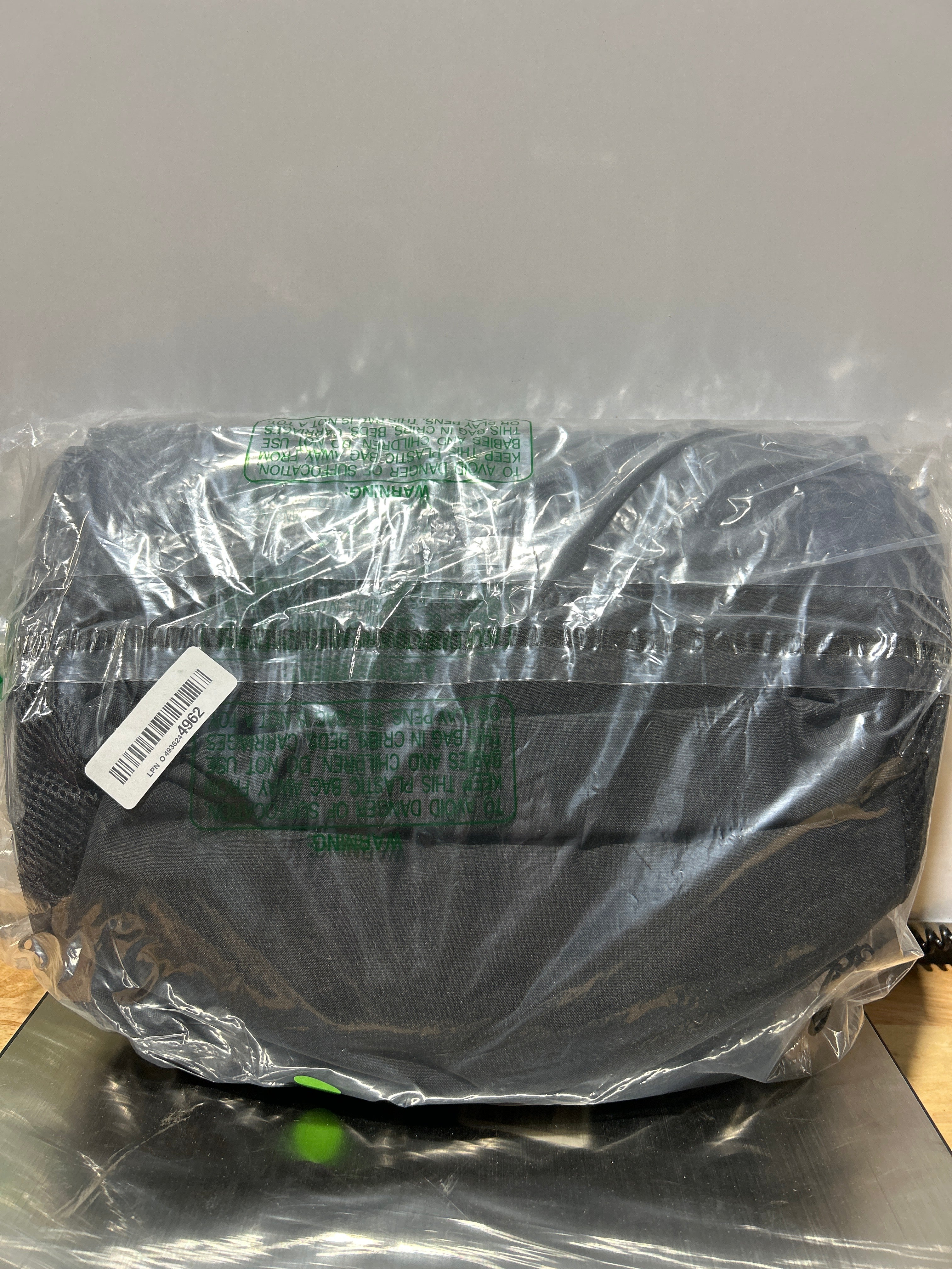 Mochila MATEIN 18.4 Pulgadas 50L – Antirrobo, Aprobada TSA, Resistente al Agua, Correa para Maleta, para Viaje y Trabajo, Color Negro