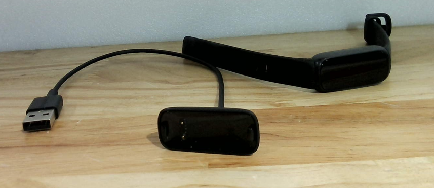 Fitbit Luxe - Rastreador de fitness y bienestar con control del estrés, seguimiento del sueño y frecuencia cardíaca 24/7, negro/grafito, talla única