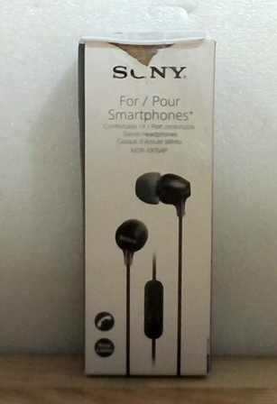Sony MDR-EX15AP Auriculares con micrófono y control de teléfono inteligente - Negro