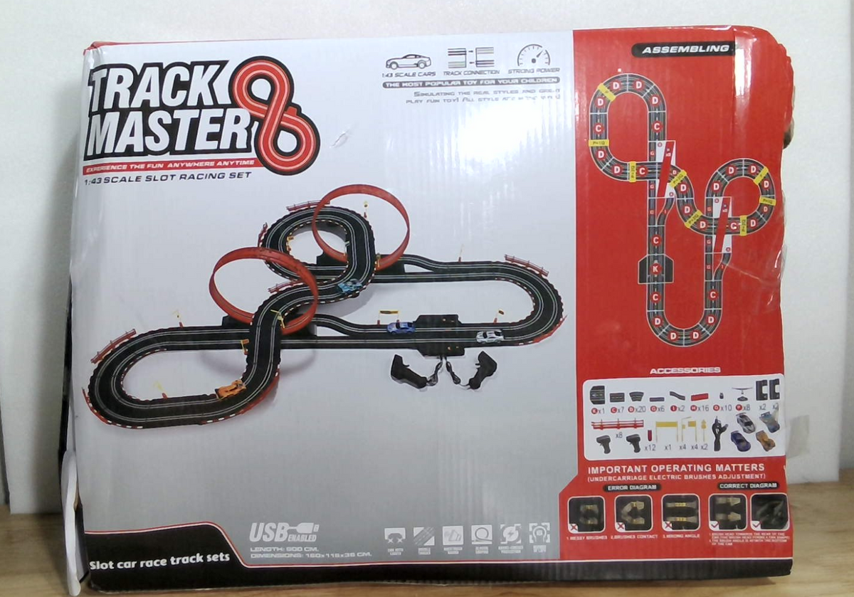 Pista Carros Ranura 9.1m Escala 1:43 Dual, 4 Carros, 2 Controles, Juguete Edades 8-13 Años