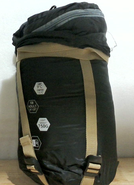 Saco de Dormir para Clima Cálido ECOOPRO - Portátil, Impermeable, Compacto, Ligero con Bolsa de Compresión - Ideal para Camping, Mochilería y Senderismo - 83 L x 76 cm (Negro)