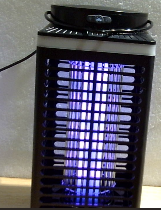 Exterminador de insectos para exteriores, 4 en 1, eléctrico, de 4200 V, recargable, inalámbrico, con batería de 5000 mAh, resistente al agua IP68, portátil e inalámbrico para patio, camping y hogar.