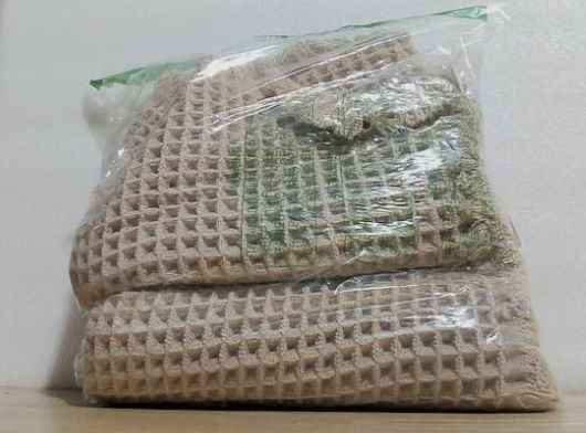 Alfombrillas de Baño Hiasan Pack 2 – Textura Gofre, Borlas Bohémias, Superabsorbentes y Antideslizantes, Base Goma, Marrón (40x61cm + 51x81cm)