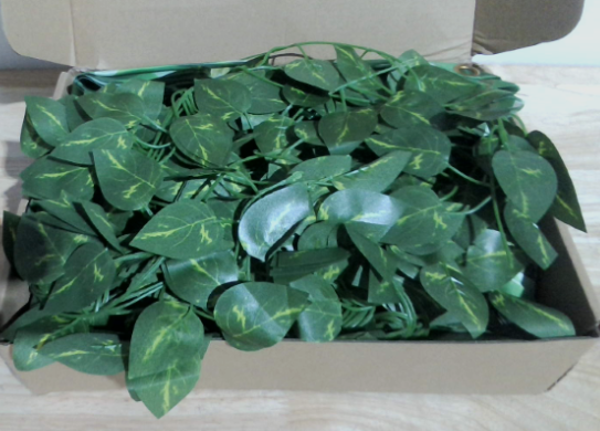 Planta Artificial de Hojas Verdes Money Plant (Pothos) – Follaje Artificial Realista para Decoración de Interiores sin Mantenimiento