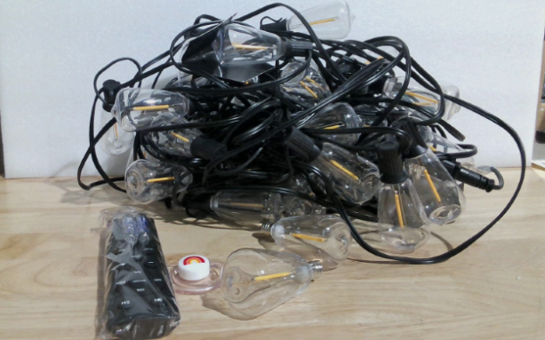 Guirnalda de luces LED con bombillas ST38 estilo Edison para exteriores
