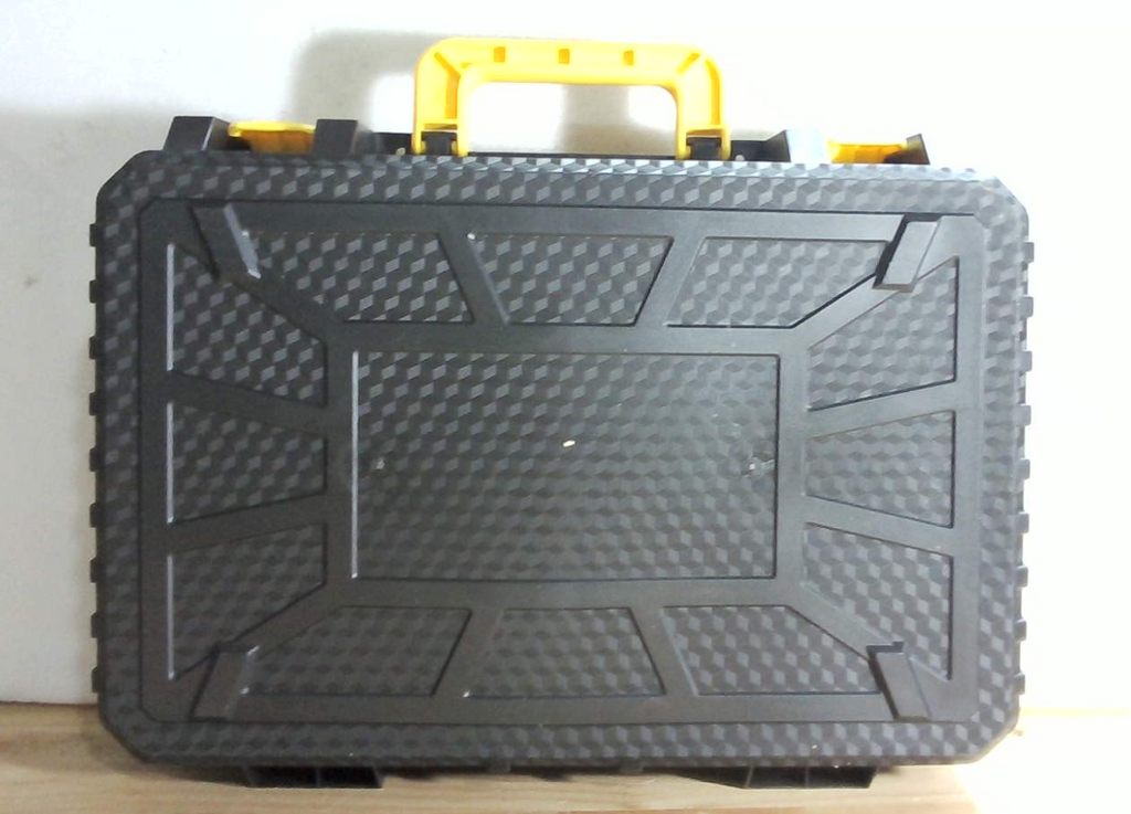 Hidrolavadora inalámbrica DECOKTOOL de 950 PSI con cañón de espuma para limpieza de autos, caminos y patios, color amarillo.