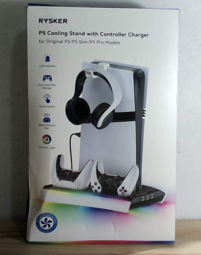 Soporte para PS5/Slim/Pro para consola de discos y digital, estación de refrigeración y carga para PS5 con luces RGB, cargador de mando de PS5 con ventilador integrado de 3 niveles y ajuste automático, accesorios para PS5/Slim/Pro con 3 puertos USB.