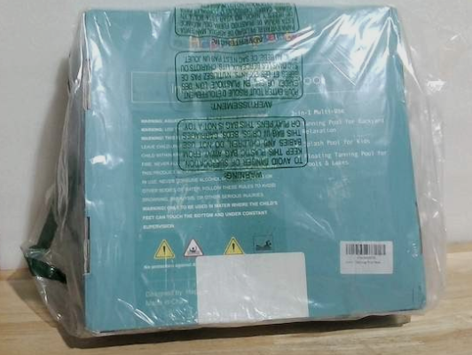 Tumbona inflable para piscina 195 x 122 cm con aspersor