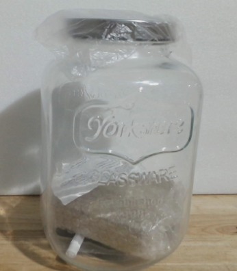 Dispensador de bebidas de 1 galón con grifo de acero inoxidable 18/8 – Frasco de vidrio hermético y a prueba de fugas para té helado con tapas antioxidantes, dispensador de bebidas para fiestas - Soporte para detergente de ropa