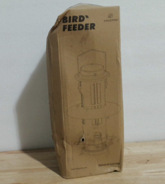 Comederos para pájaros Kingsyard a prueba de ardillas con perchas activadas por peso, comedero metálico para pájaros silvestres para exteriores, gran capacidad de 1,36 kg de semillas, color verde.