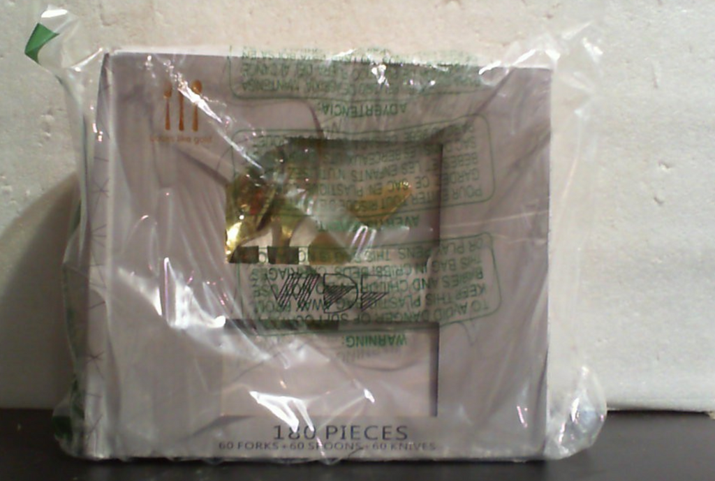 WDF Juego de cubiertos desechables de plástico dorado de 180 piezas: 60 tenedores, 60 cuchillos y 60 cucharas. Cubiertos de plástico dorado de alta resistencia. Utensilios para baby shower, boda y primavera.