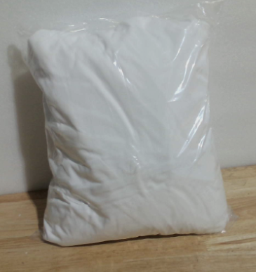 Protector de colchón impermeable Amazon Basics, barrera contra chinches y ácaros del polvo, tamaño king, blanco