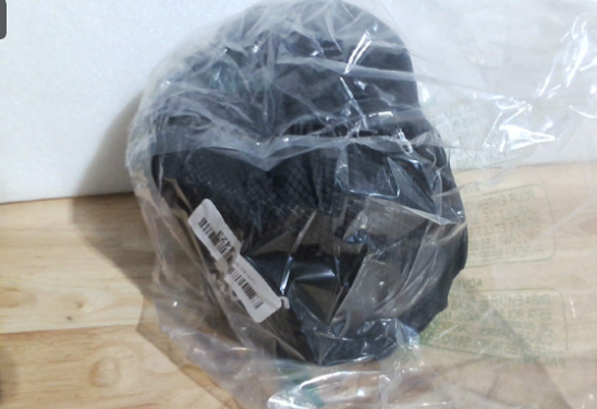 Almohada de viaje Vzpeun - Almohada cervical con capucha, rellena de espuma viscoelástica, ideal para aviones, oficinas, coches, viajes largos y como accesorio esencial para viajar en avión. Incluye antifaz y tapones para los oídos (verde).