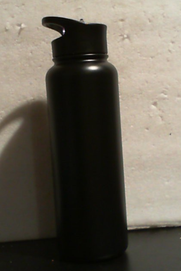 Botella de agua isotérmica VQRRCKI de 1,2 litros con pajita, botella deportiva de acero inoxidable con 2 tapas (pajita y tapa de boca ancha), doble pared al vacío, a prueba de fugas, sin BPA, negra.