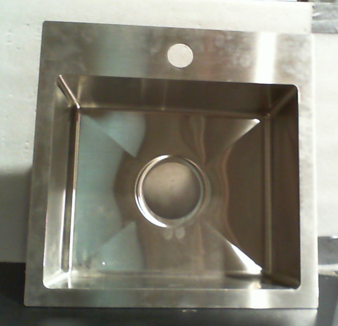 acero inoxidable calibre 20 (solo fregadero)