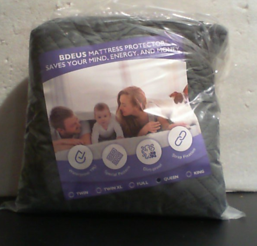 Protector de colchón impermeable BDEUS tamaño Queen con correas, funda silenciosa, bolsillo profundo, ajustable hasta 45 cm de profundidad, suave, transpirable, lavable a máquina, ideal para dormitorio y hotel (gris).