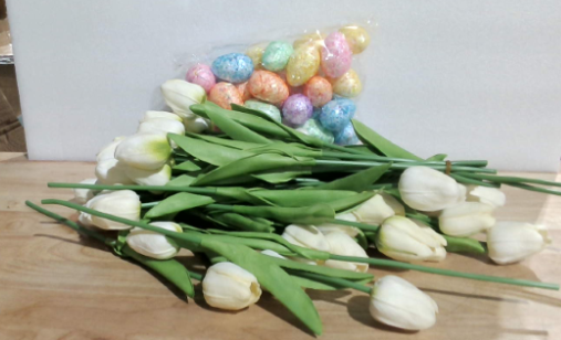 Canlierr Juego de decoración para centro de mesa de primavera, tulipanes artificiales con huevos en tonos pastel, rellenos para jarrones para decoración del hogar, bodas, fiestas y casas de campo (blanco)