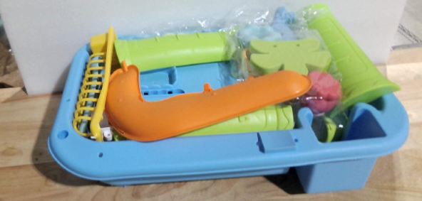 Mesa de agua mejorada GGRH 2026 para niños pequeños de 1 a 3 años - Juguetes para exteriores para niños de 4 a 8 años con bomba, juguetes sensoriales para piscina de verano para exteriores, juguete de cocina con fregadero y agua corriente, azul