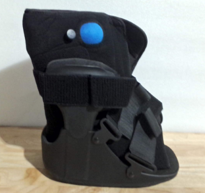 Bota ortopédica corta United Ortho Air Cam Walker para fracturas, talla pequeña, color negro #6199