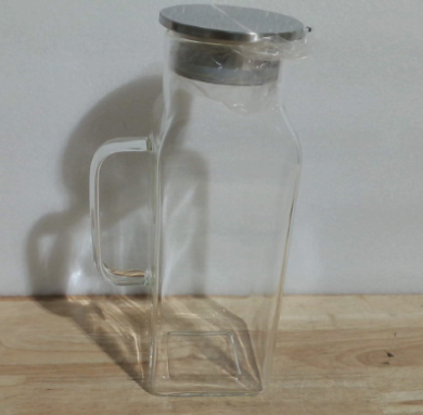 Jarra cuadrada de vidrio de 2 cuartos (2 litros 68 oz) con tapa y boquilla, jarras de agua con asa para refrigerador, jarra de vidrio de borosilicato para bebidas frías/calientes, jarra grande para té helado, café, jugo, leche y otras bebidas.