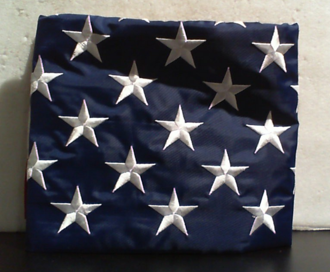 Banderas estadounidenses de primera calidad para exteriores, 3x5 pies, nailon resistente, estrellas bordadas y franjas cosidas.