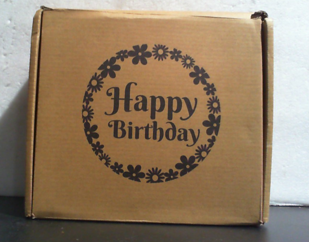 Regalos de cumpleaños JTEWB para mujeres, adolescentes, para ella, caja de regalo de feliz cumpleaños para niñas, mujeres, hermanas, hijas, amigas, juego de regalo de 7 vasos de vidrio con estética de margarita