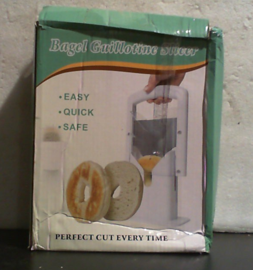 Cortador de bagels, perfecto para bagels, guillotina universal, cortador de bagels de acero inoxidable, herramienta de cocina, agarre seguro, protector de seguridad (negro)