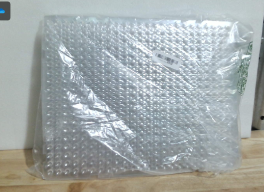 Nuanchu - 20 alfombrillas repelentes para gatos, para uso en interiores y exteriores, de plástico transparente con púas, de 40 x 33 cm (16 x 13 pulgadas), ideales para proteger muebles, plantas y sofás.